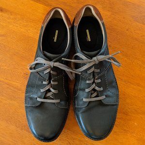 Clarks Kitna Walk Shoes - Like New